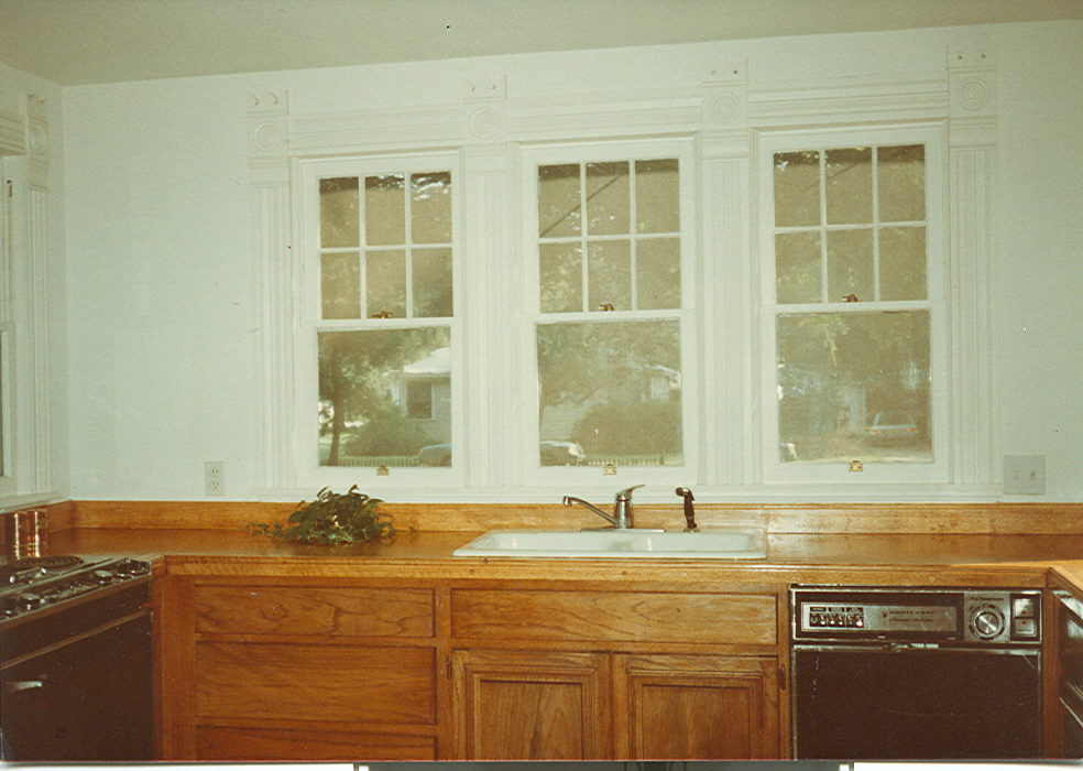4002kitchen.jpg
