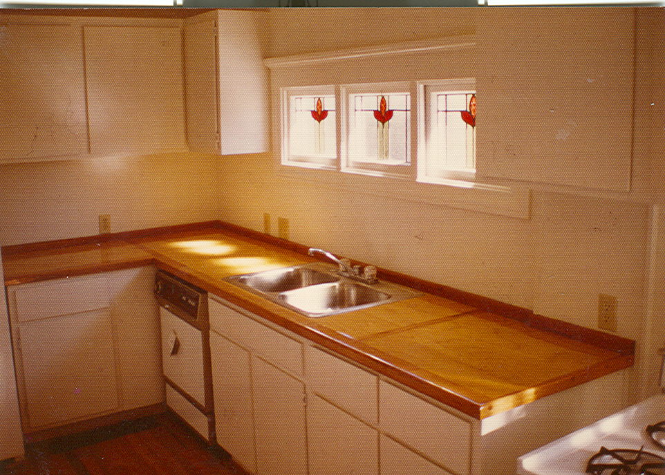 915kitchen.jpg